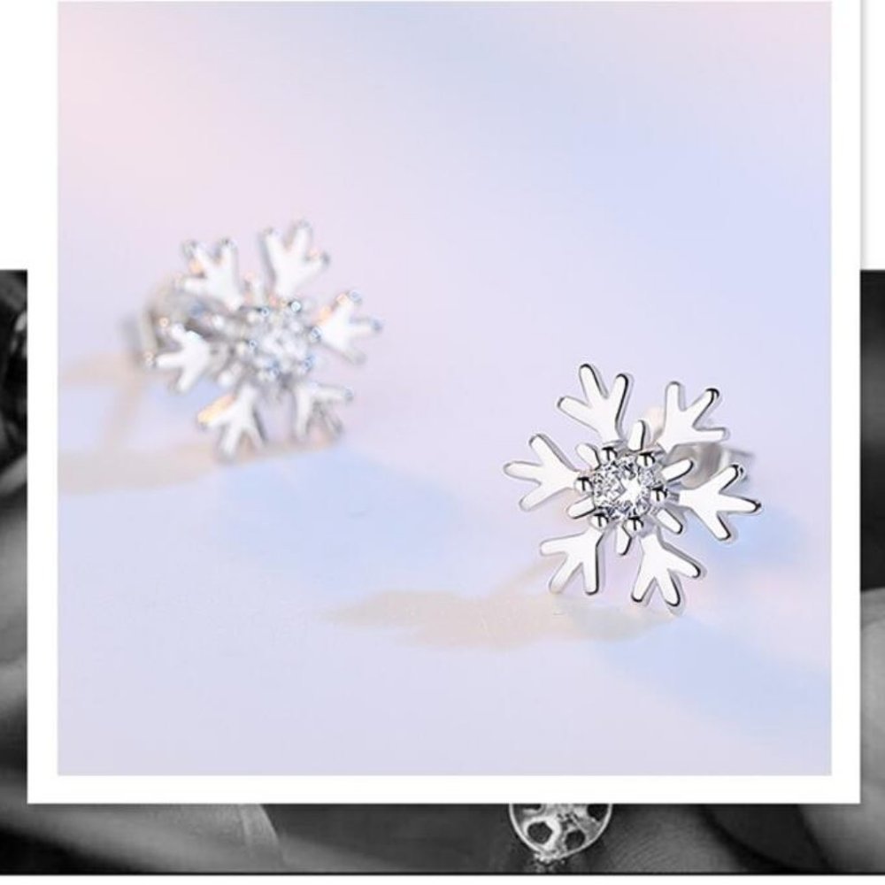 925 Sterling Silver Diamond Snowflake Earrings J - Picture 5 of 8